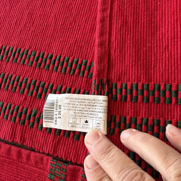 PIER 1 Set Christmas Holiday Red Check Plaid Table Runner 6 Placemats 14" X 72" - Picture 6 of 9